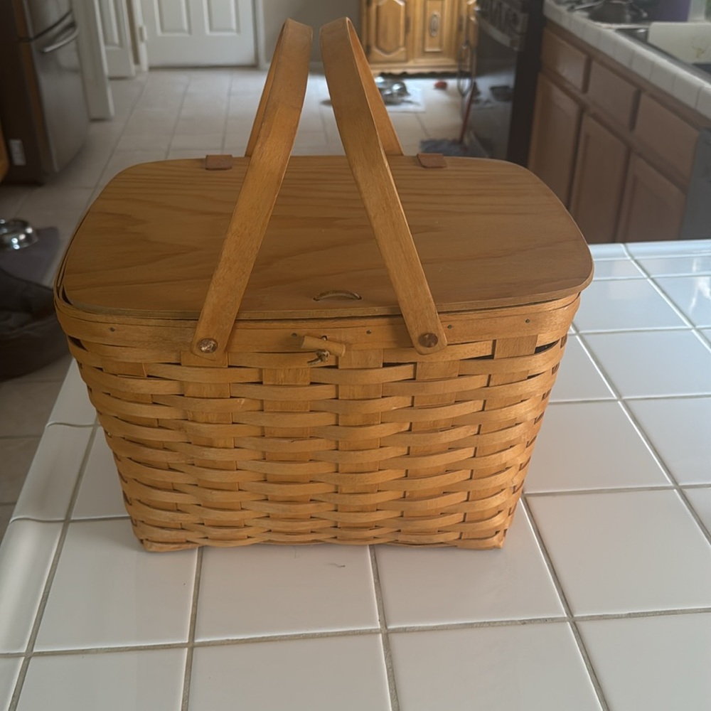 🐈‍⬛Longaberger XL Picnic basket - Picture 3 of 10